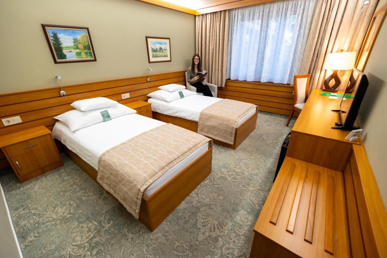 Hotel Club Tisza Lakitelek Dış mekan fotoğraf